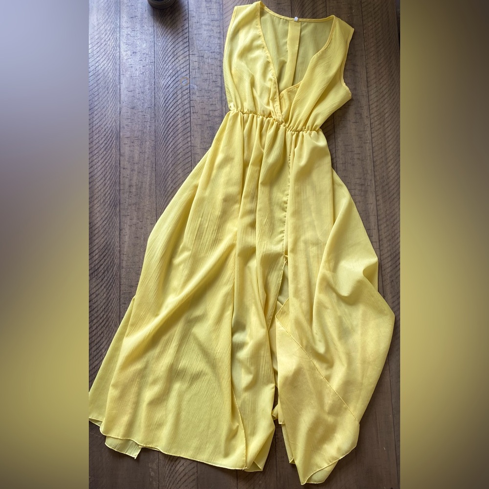 🔅 Woman’s Yellow Over Slip Dress Size LG 🔅